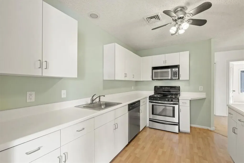 55 Riverview Port Ewen NY 12466