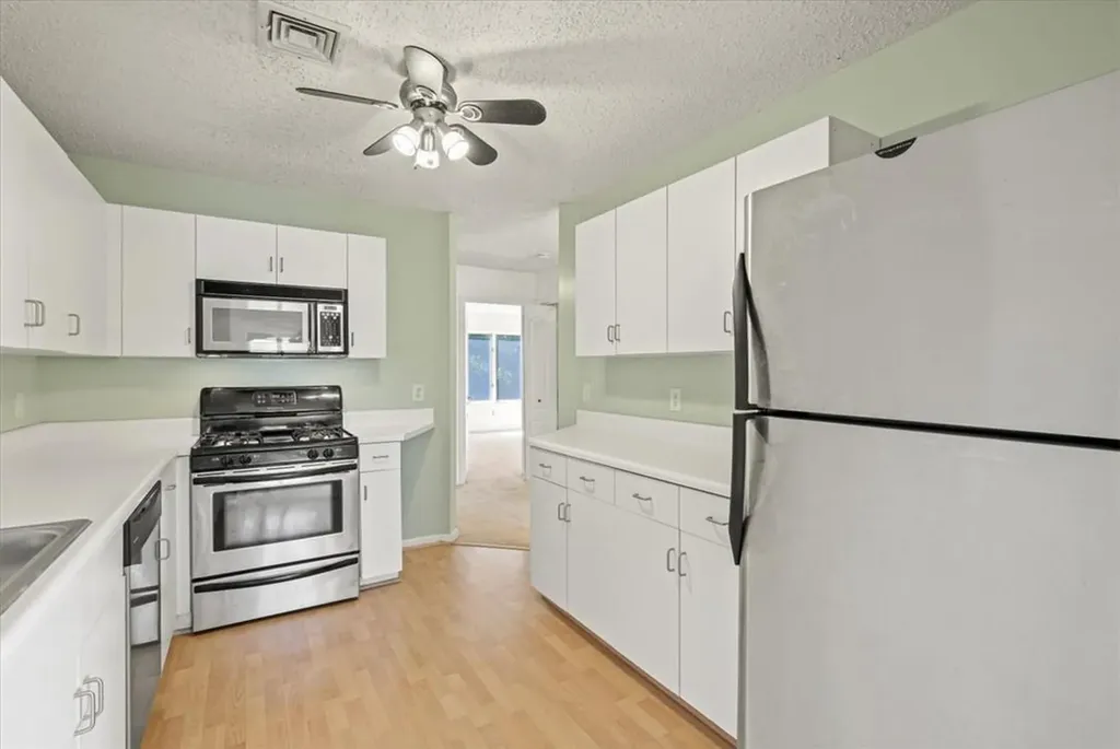 55 Riverview Port Ewen NY 12466