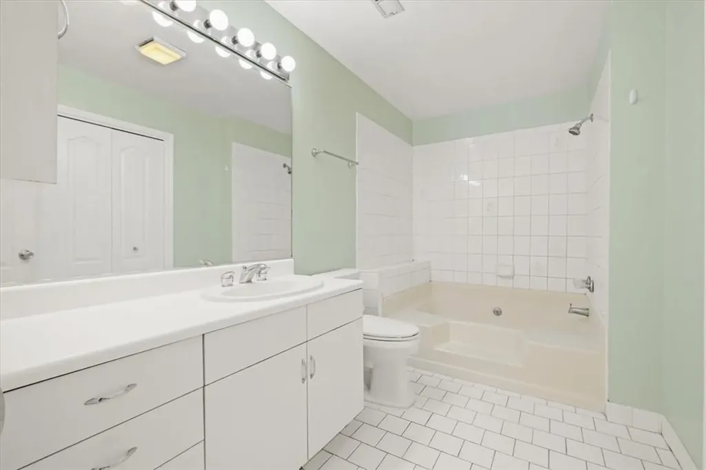 55 Riverview Port Ewen NY 12466