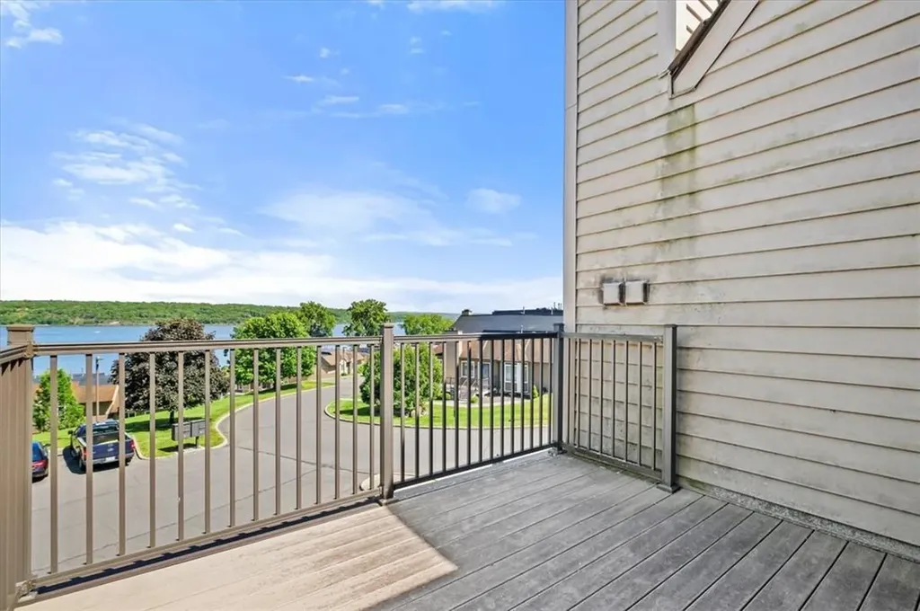 55 Riverview Port Ewen NY 12466
