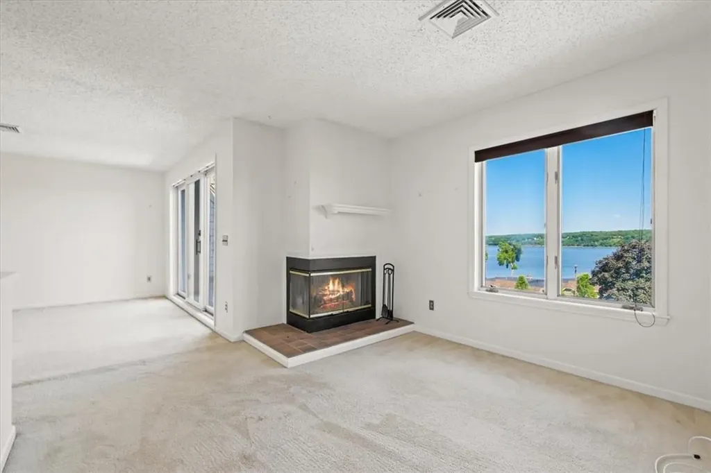 55 Riverview Port Ewen NY 12466