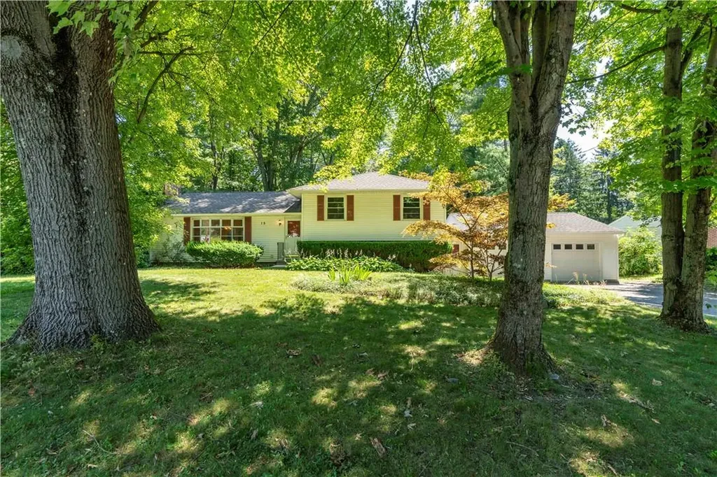 15 Monroe Drive Poughkeepsie NY 12601