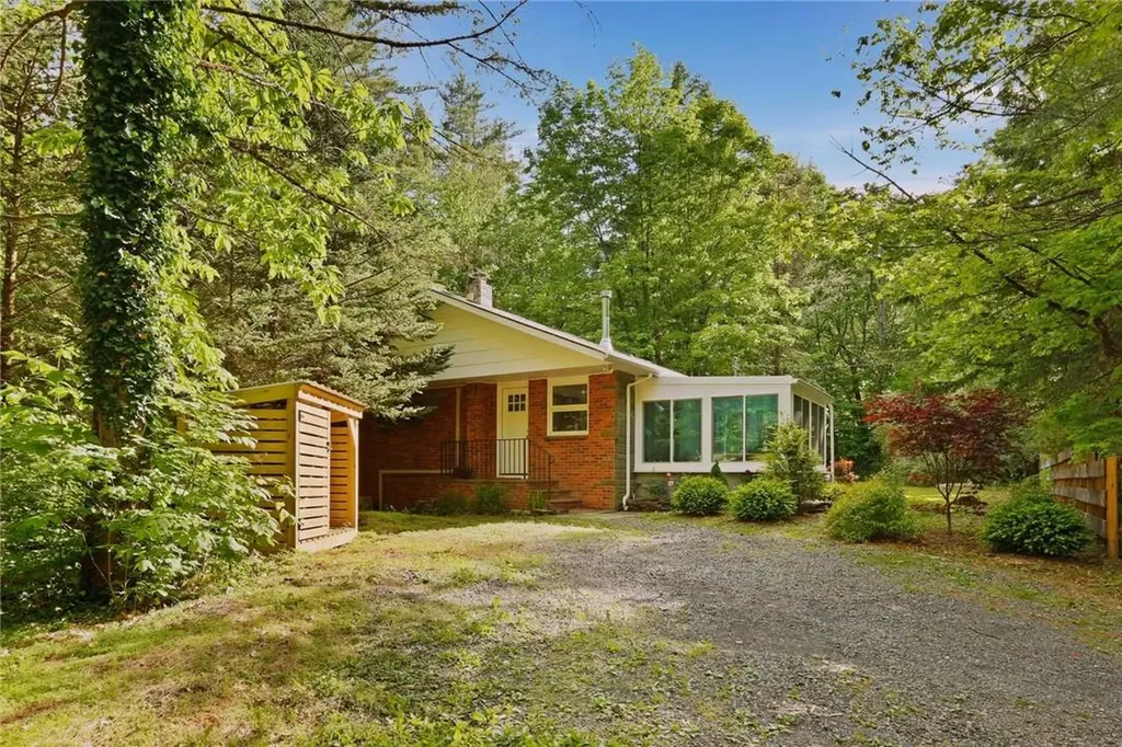 913 Wittenberg Road Mount Tremper NY 12457