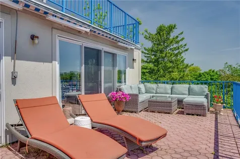 18 Shady Glen Court New Rochelle NY 10805