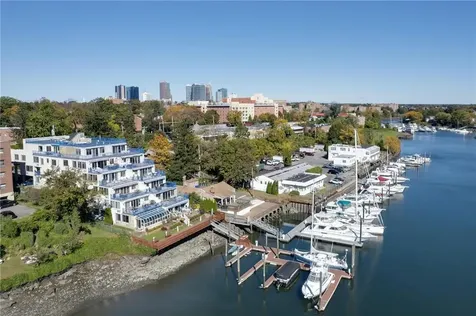 18 Shady Glen Court New Rochelle NY 10805