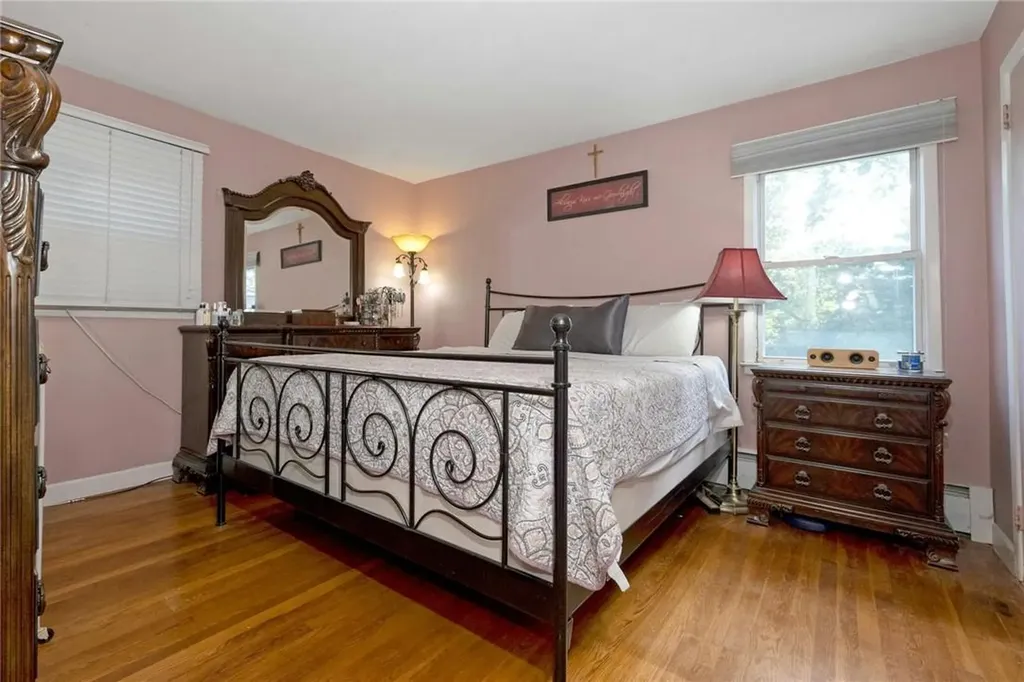 123 Pine Tree Lane Tappan NY 10983