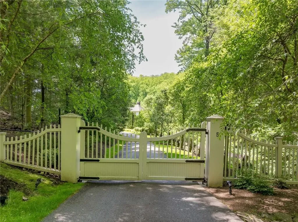 5 Vincent Lane Armonk NY 10504