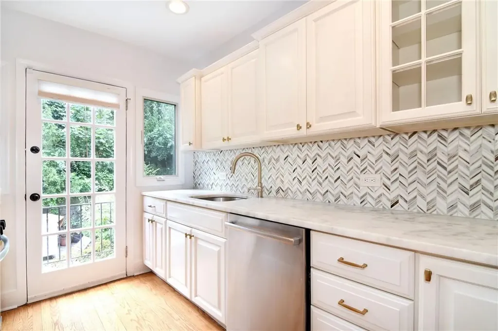 12 Bolton Gardens Bronxville NY 10708