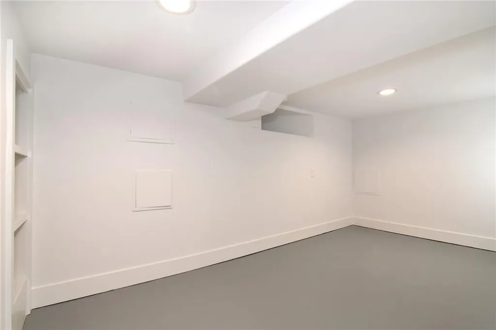 12 Bolton Gardens Bronxville NY 10708