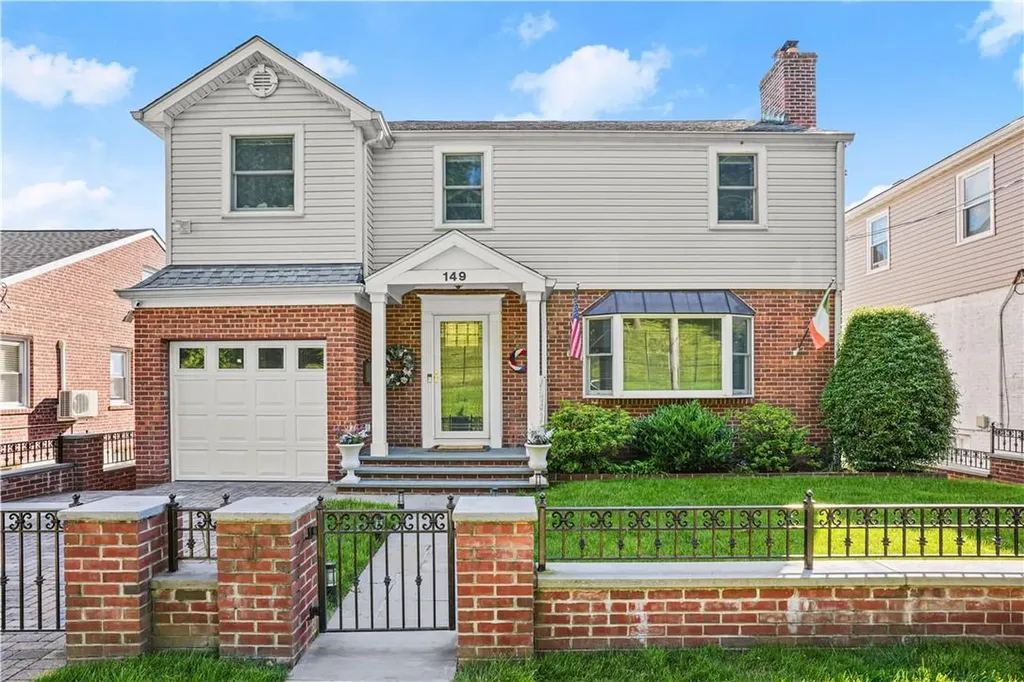 149 Hillview Avenue Yonkers NY 10704