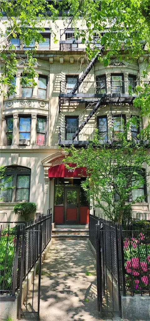 767 Eastern Parkway E Brooklyn NY 11213