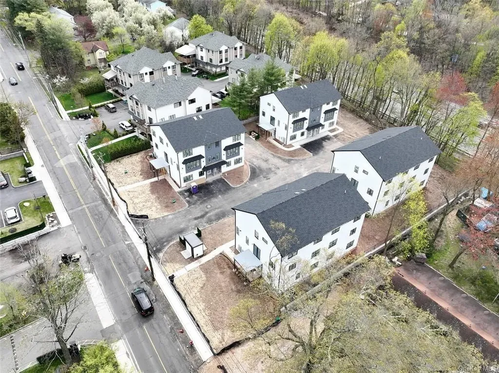 19 Old Nyack Turnpike Monsey NY 10952