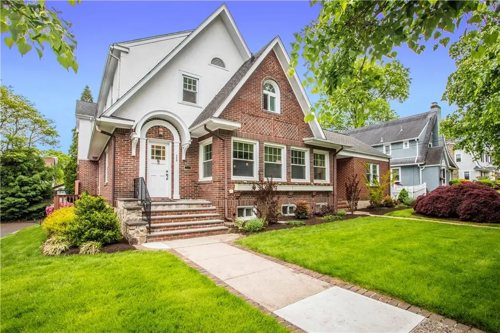 329 Carroll Avenue Mamaroneck NY 10543
