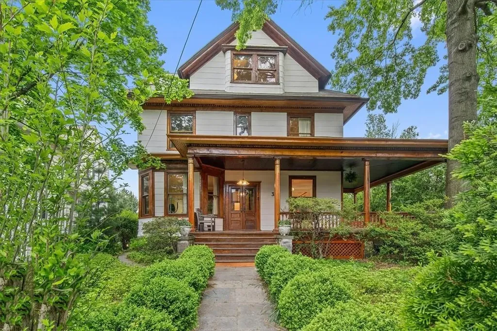 3 Fairfield Place Yonkers NY 10705