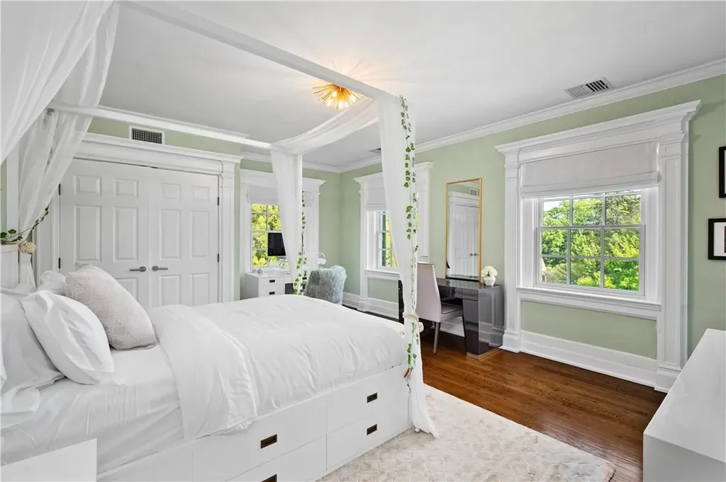 51 Penn Boulevard Scarsdale NY 10583