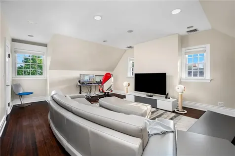 51 Penn Boulevard Scarsdale NY 10583