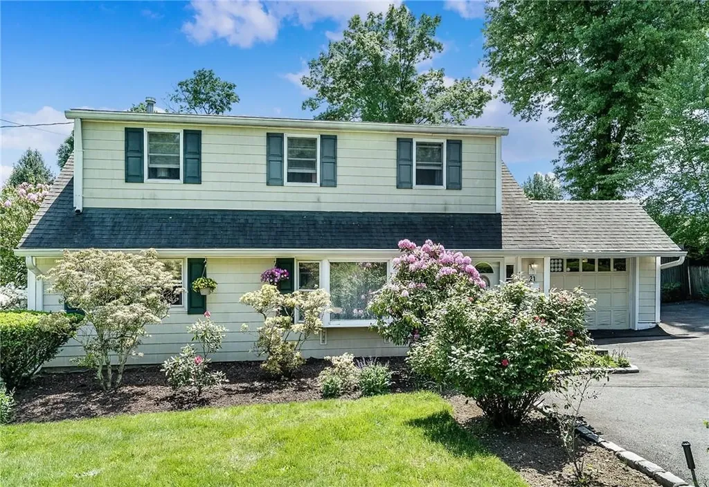 21 Wilton Road Rye Brook NY 10573