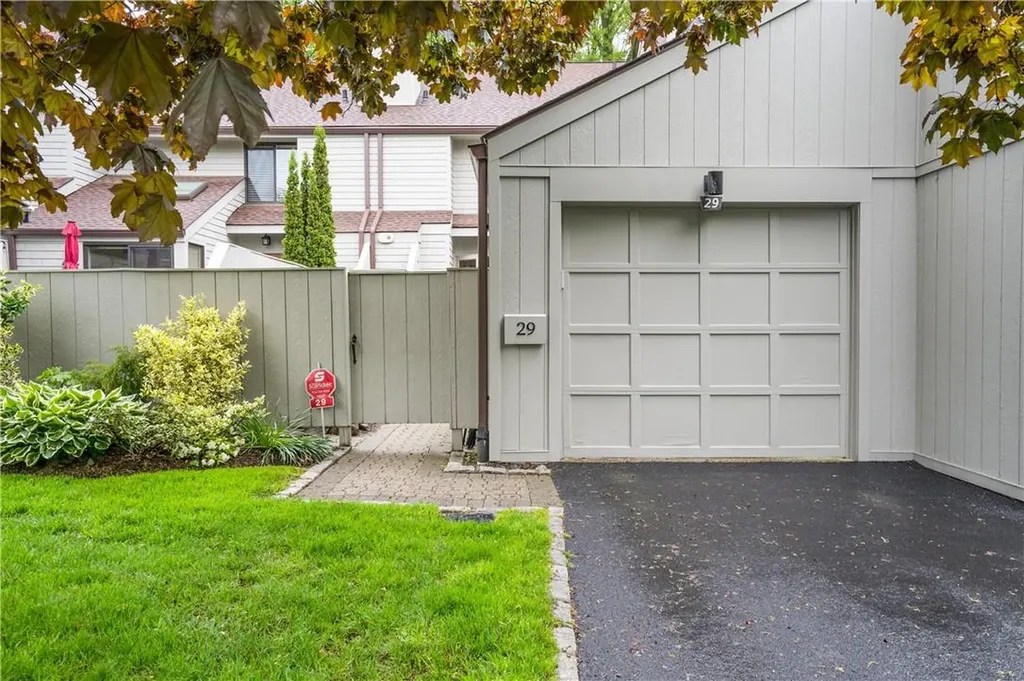 29 Pineridge Road Larchmont NY 10538