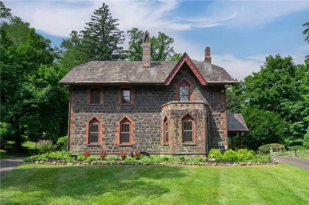 65 Rockland Road Sparkill NY 10976