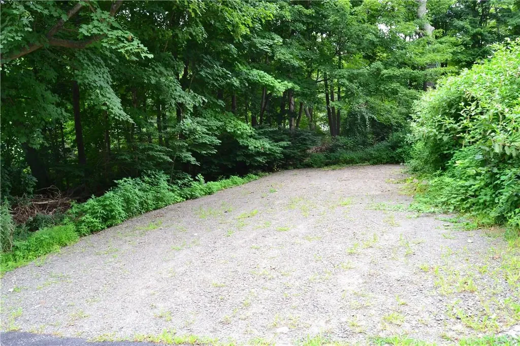 5 Algonquin Road Carmel NY 10512