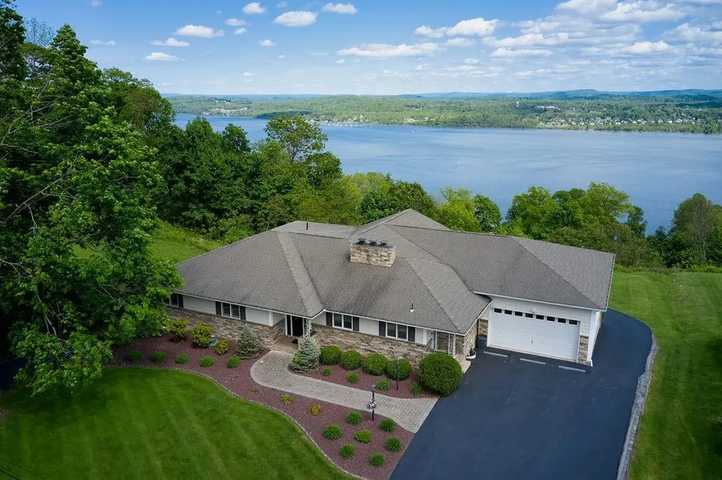 40 Echo Lane Newburgh NY 12550