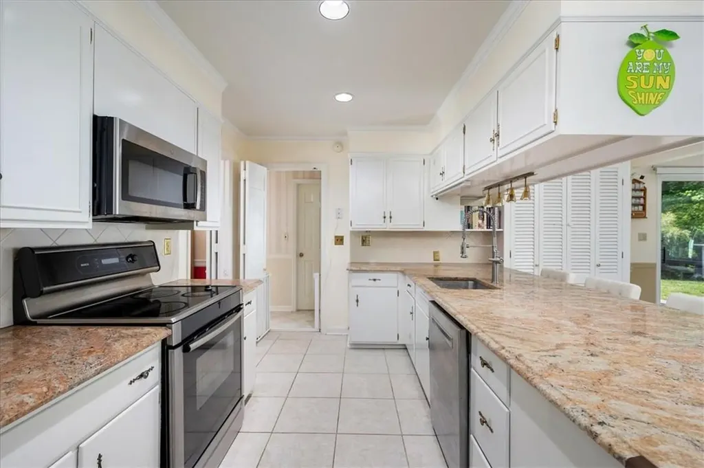 2 Wellhouse Lane Mamaroneck NY 10543