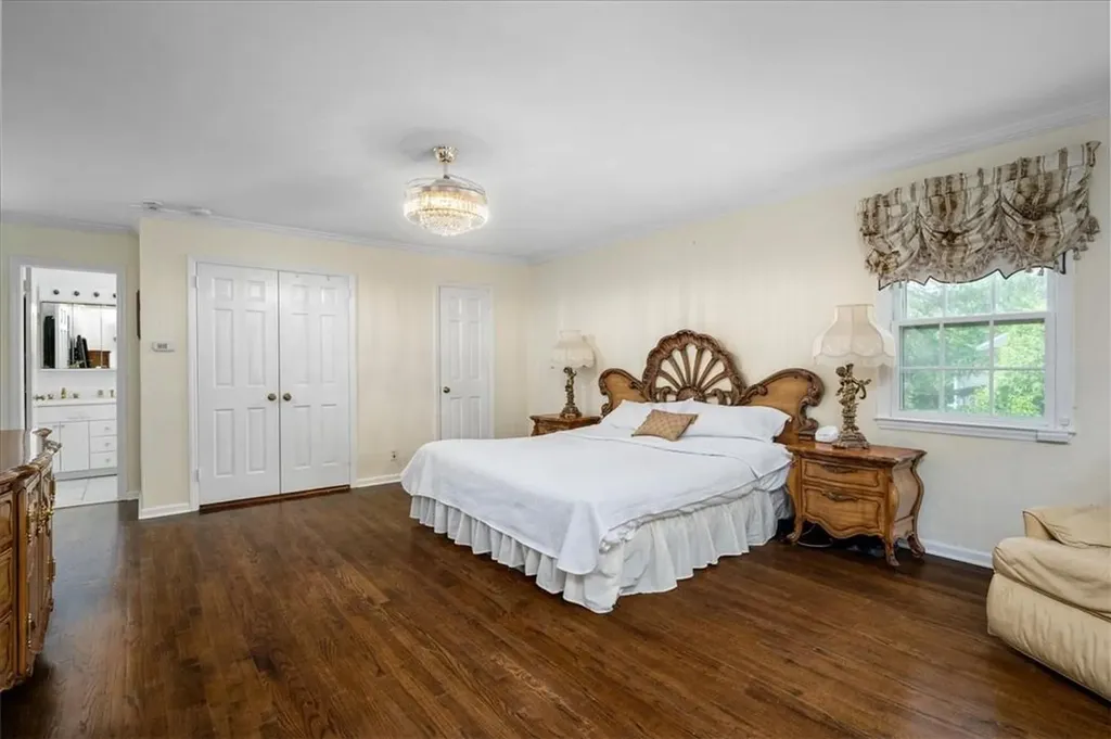 2 Wellhouse Lane Mamaroneck NY 10543