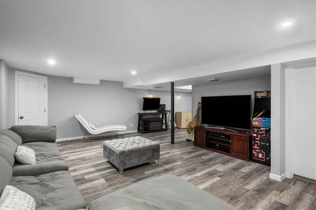 2 Wellhouse Lane Mamaroneck NY 10543