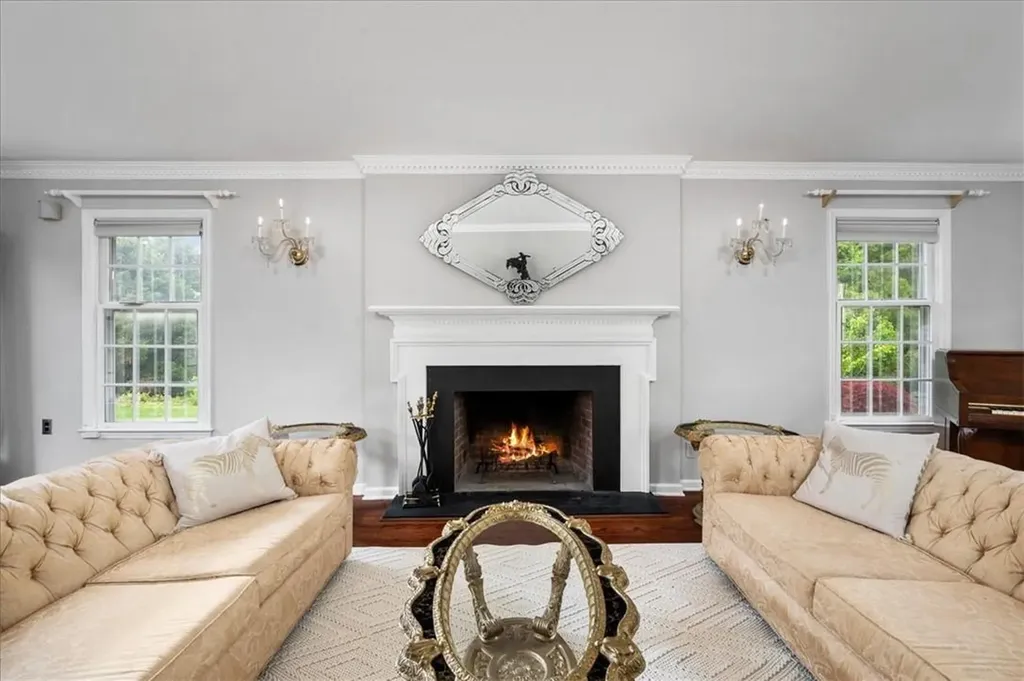 2 Wellhouse Lane Mamaroneck NY 10543