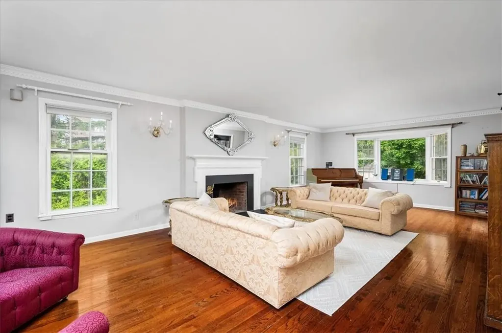2 Wellhouse Lane Mamaroneck NY 10543