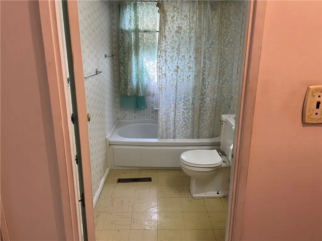 37 Styvestandt Drive Poughkeepsie NY 12601