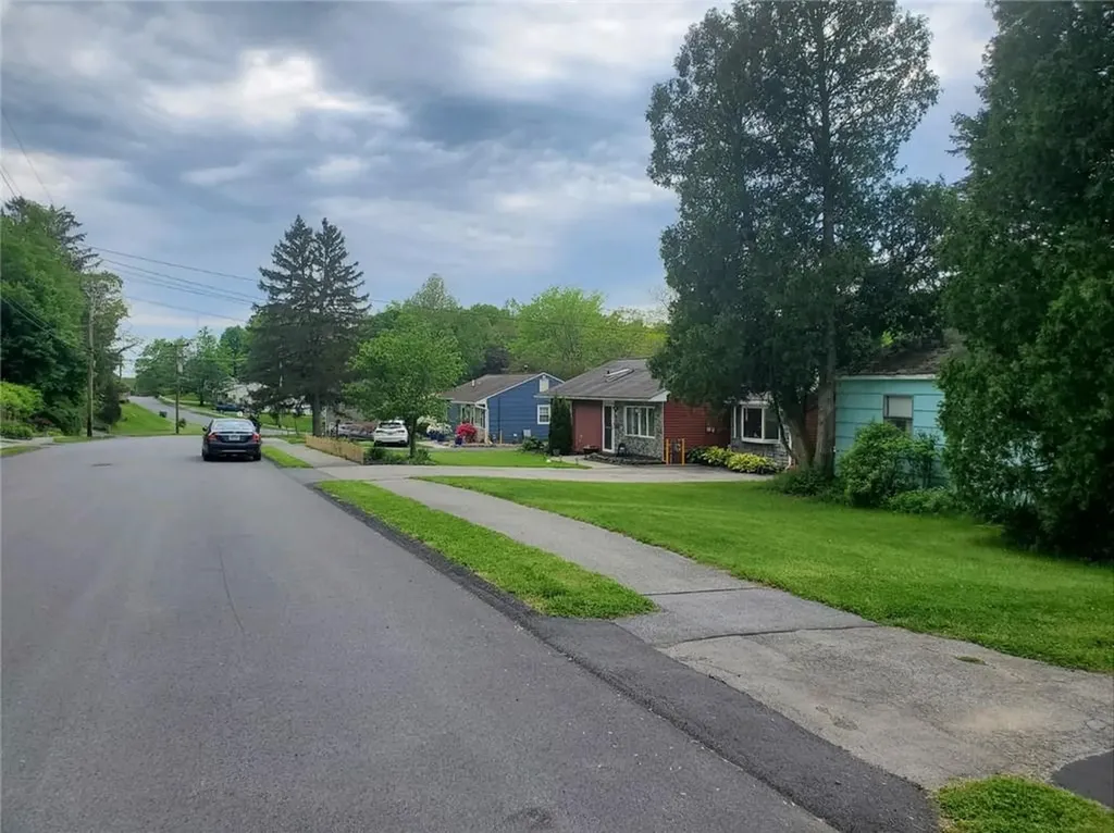 37 Styvestandt Drive Poughkeepsie NY 12601