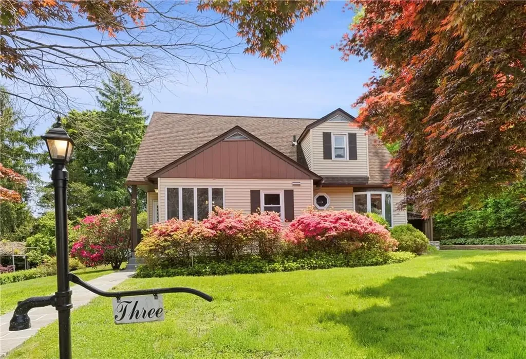 3 Tudor Place Hartsdale NY 10530