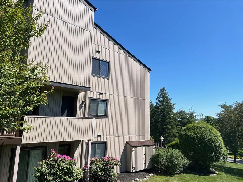 1202 Fox Lane Poughkeepsie NY 12603