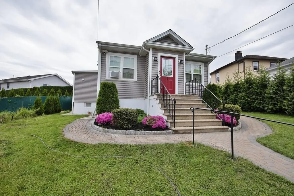 6 Richardson Place Eastchester NY 10709