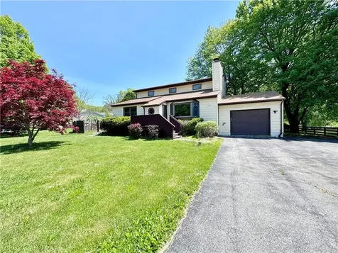 23 Grissom Place Salt Point NY 12578