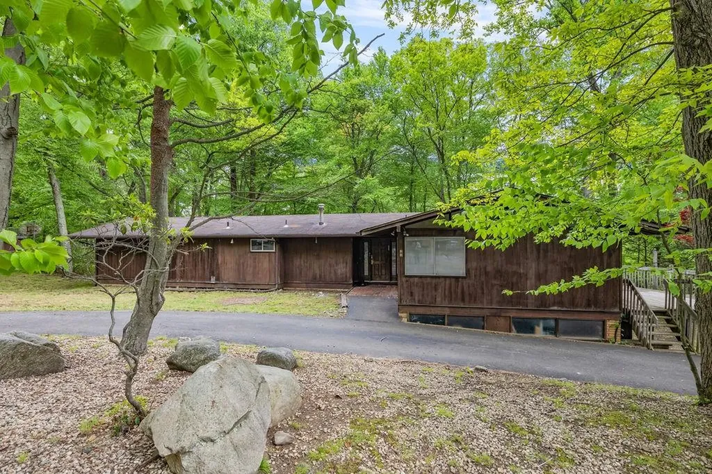 22 Halley Drive Pomona NY 10970