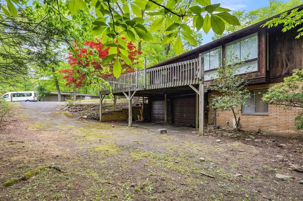 22 Halley Drive Pomona NY 10970