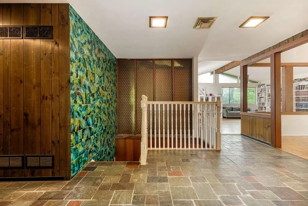 22 Halley Drive Pomona NY 10970
