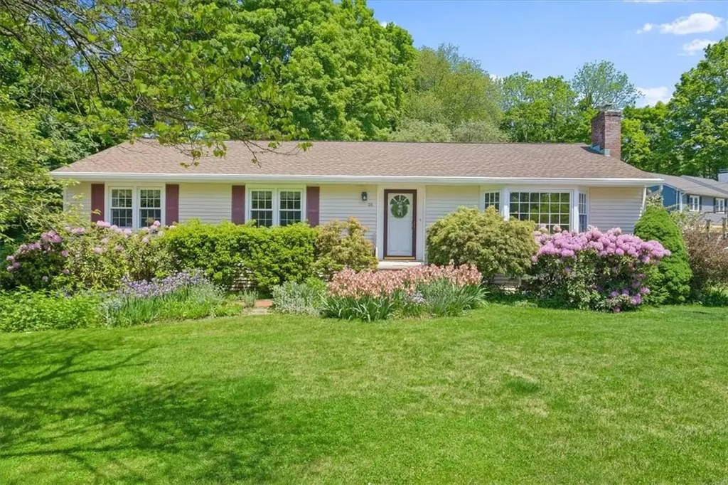 98 Colburn Drive Poughkeepsie NY 12603