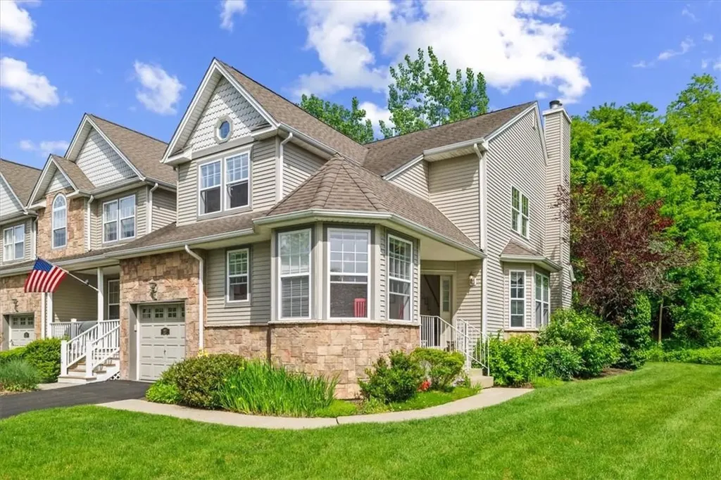 27 N River Drive Beacon NY 12508