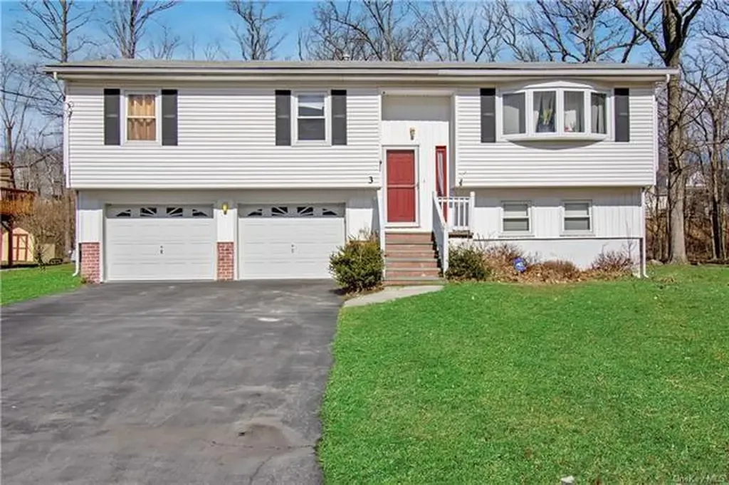 3 Paula Lane Middletown NY 10940