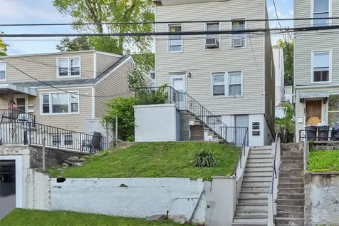 207 Woodland Avenue Yonkers NY 10703