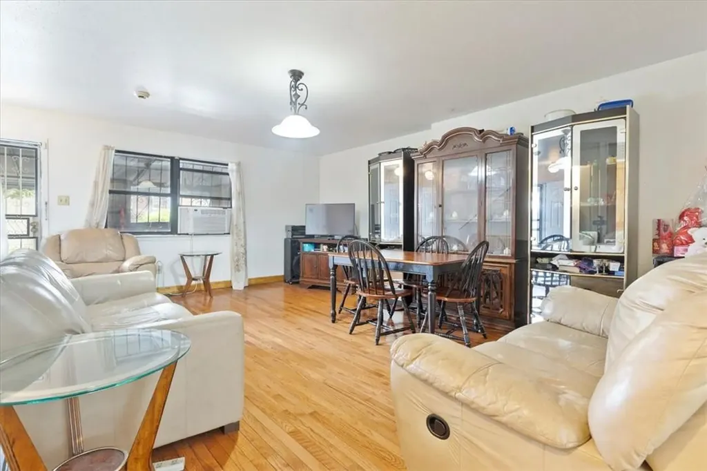 669 Eagle Avenue Bronx NY 10455