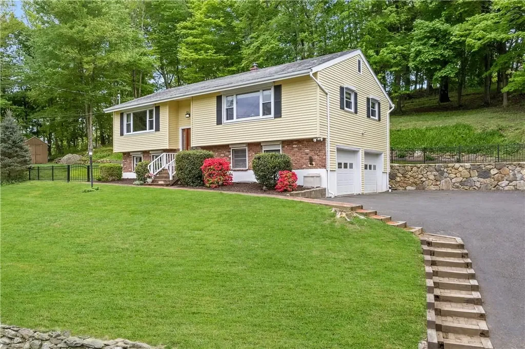 58 Entrance Way Purdys NY 10578