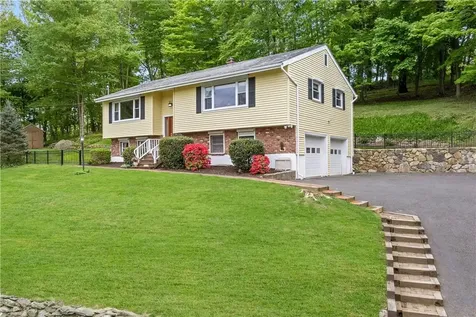58 Entrance Way Purdys NY 10578