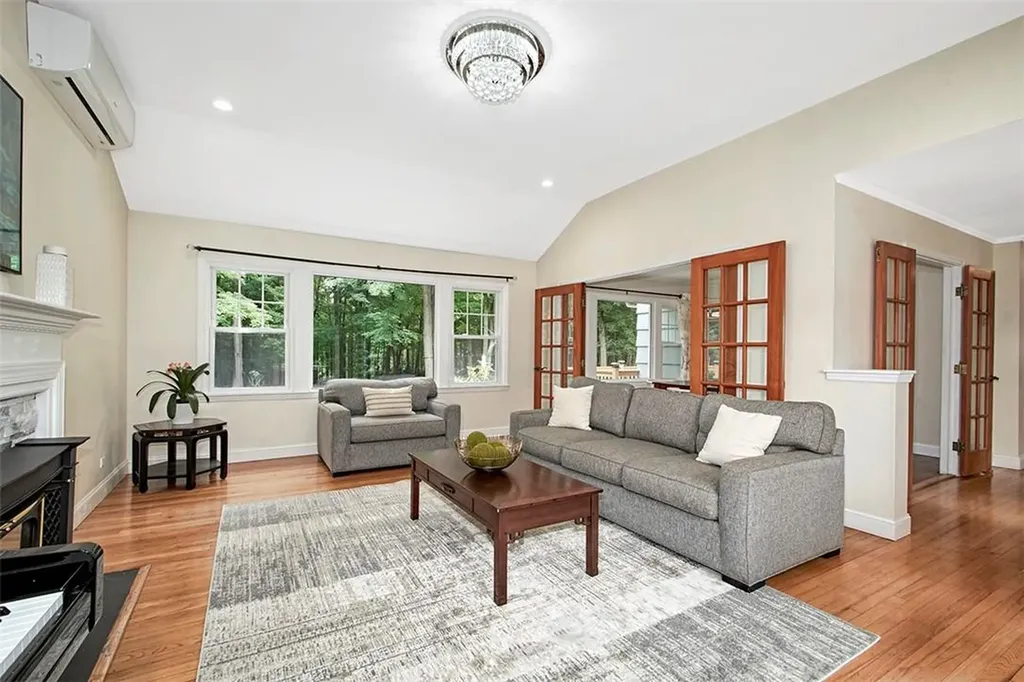 7 Cross Ridge Road Chappaqua NY 10514