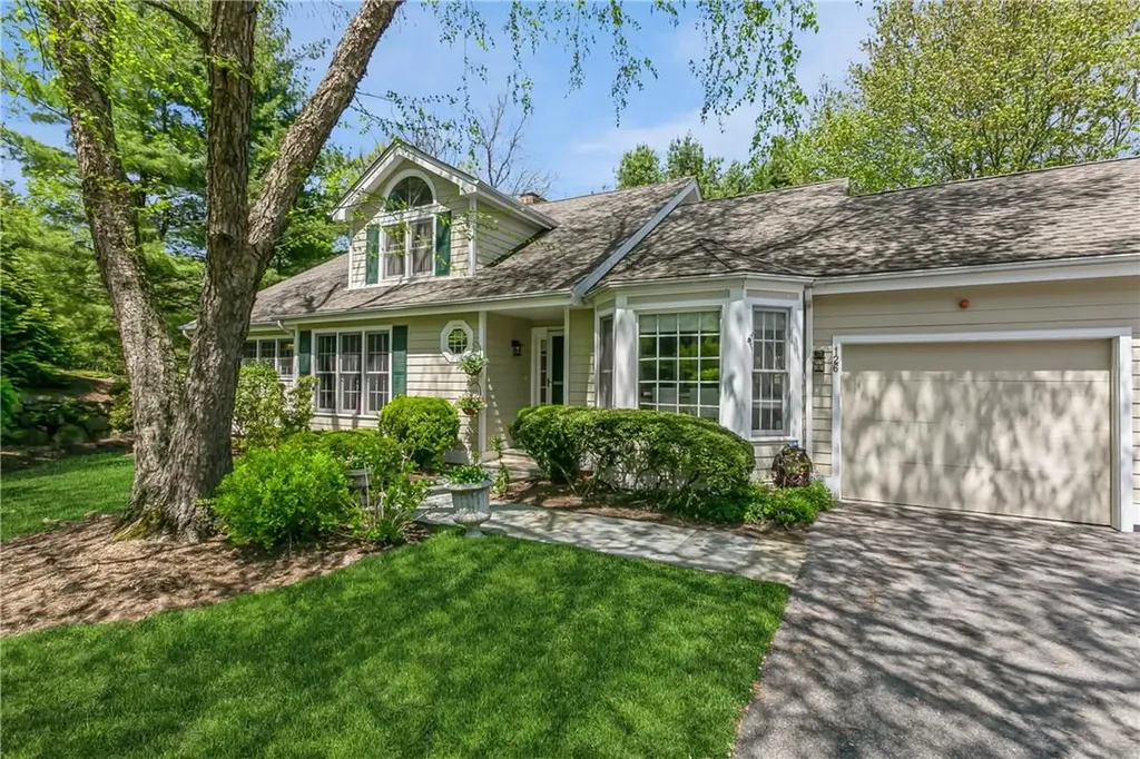 126 Cross River Road Mount Kisco NY 10549