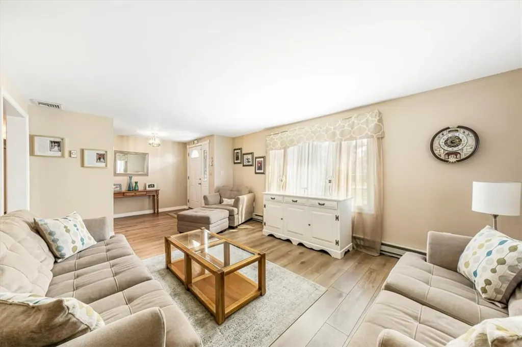 4 Lindy Drive Carmel NY 10512