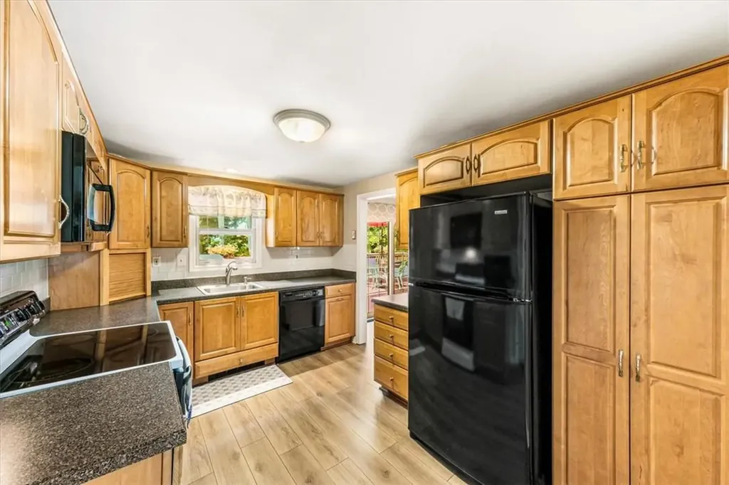 4 Lindy Drive Carmel NY 10512